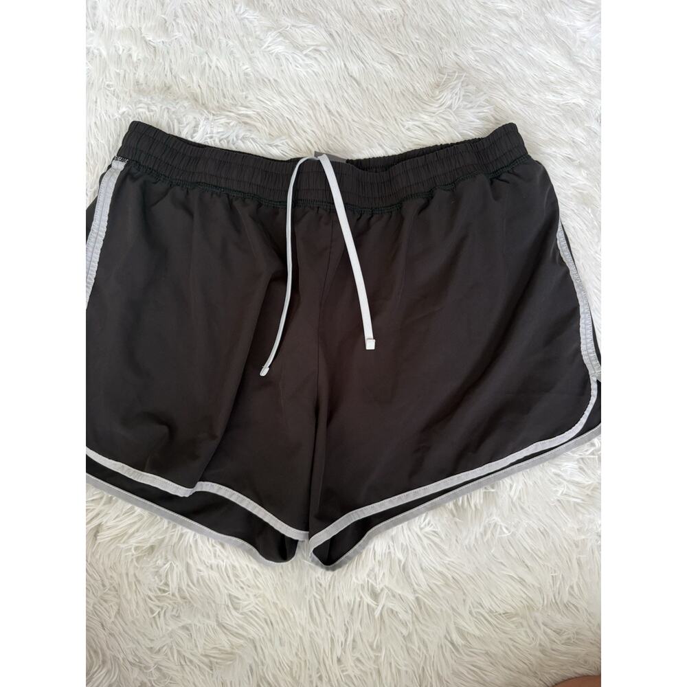 Champion Women’s L Classic Black Wht Trim Lined Sport Shorts. Comf
